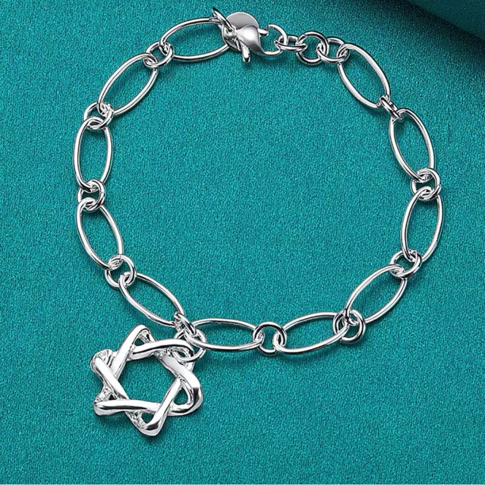 Elegant 925 Sterling Silver Chain Bracelet with Star of DavidCharm!